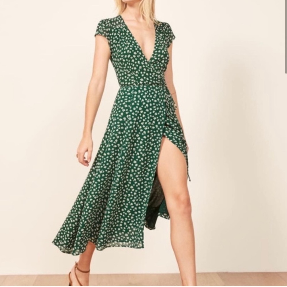 Reformation Green Floral Wrap Dress Size SMALL PETITE